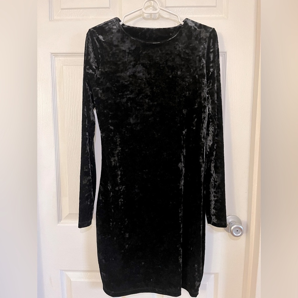 Elegant Black Velvet Dress